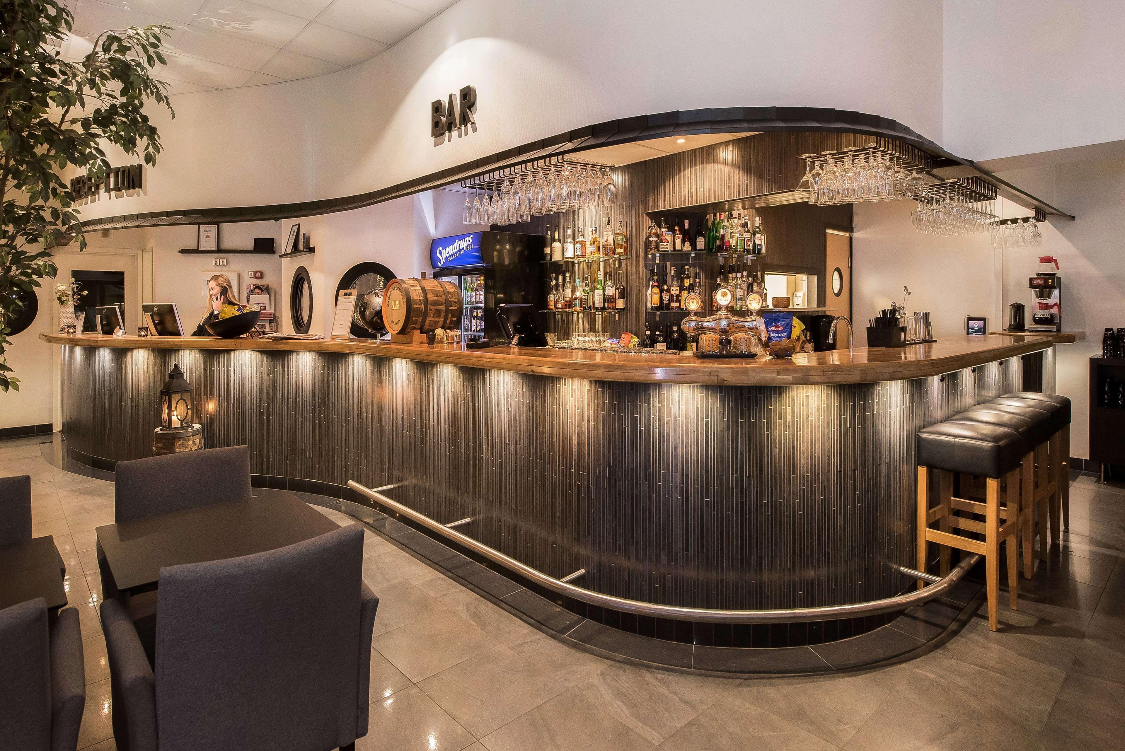 Best Western Hotel City Евле Экстерьер фото